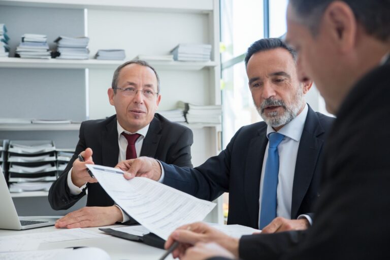 Download Free Hiring Worksheets and Checklist - 2023 version 6 operator CEO Blog Image